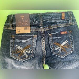 LOW RISE NEW WITH TAGS VINTAGE Zana Di  DISTRESS JEANS WITH CUFFS SIZE 0